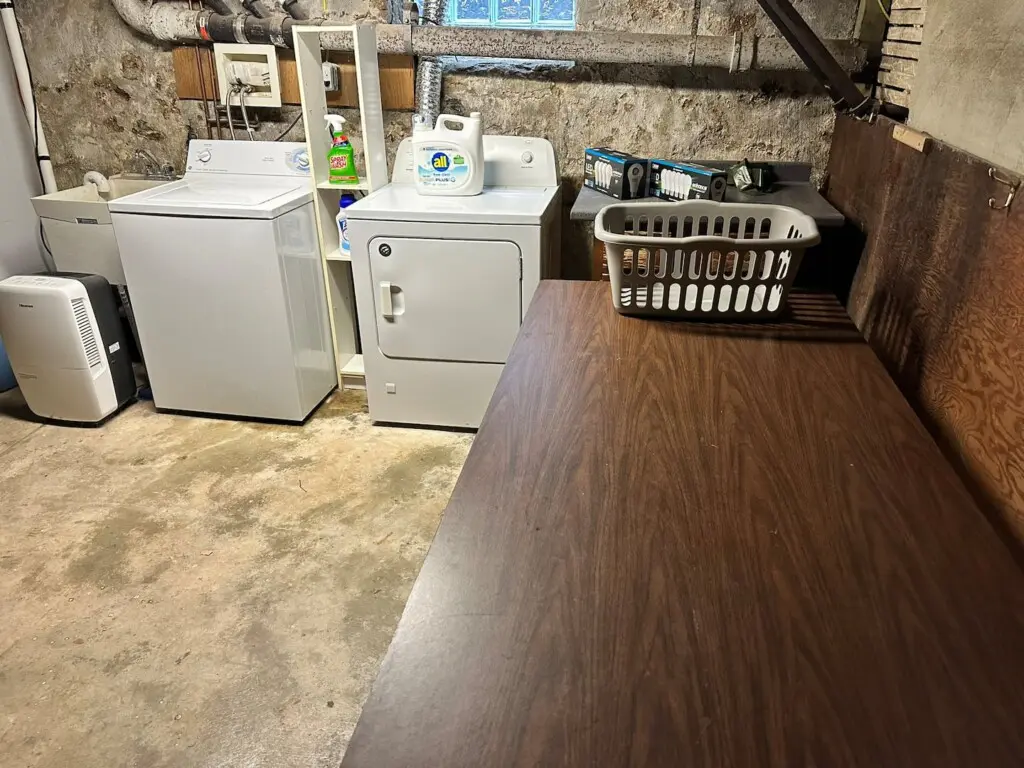 1a37adfd f51a 4a6f 8d8f 09b762b8b737