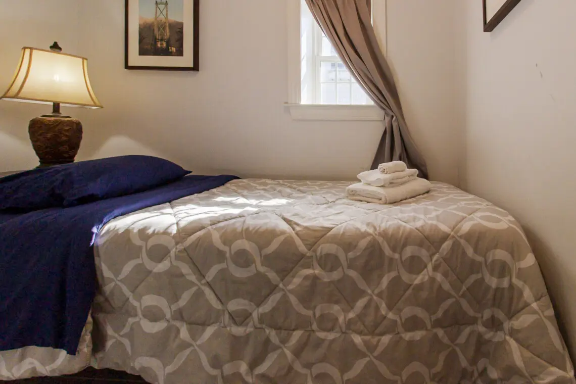 0c6cc6c3 42aa 422b b8a9 1d2840dd78c3