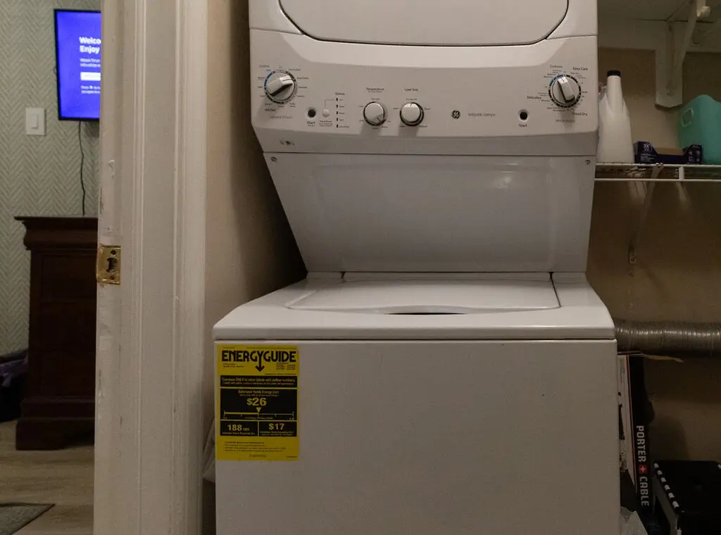 1c5d9351 5f88 4647 9a61 e32ce060f5e8