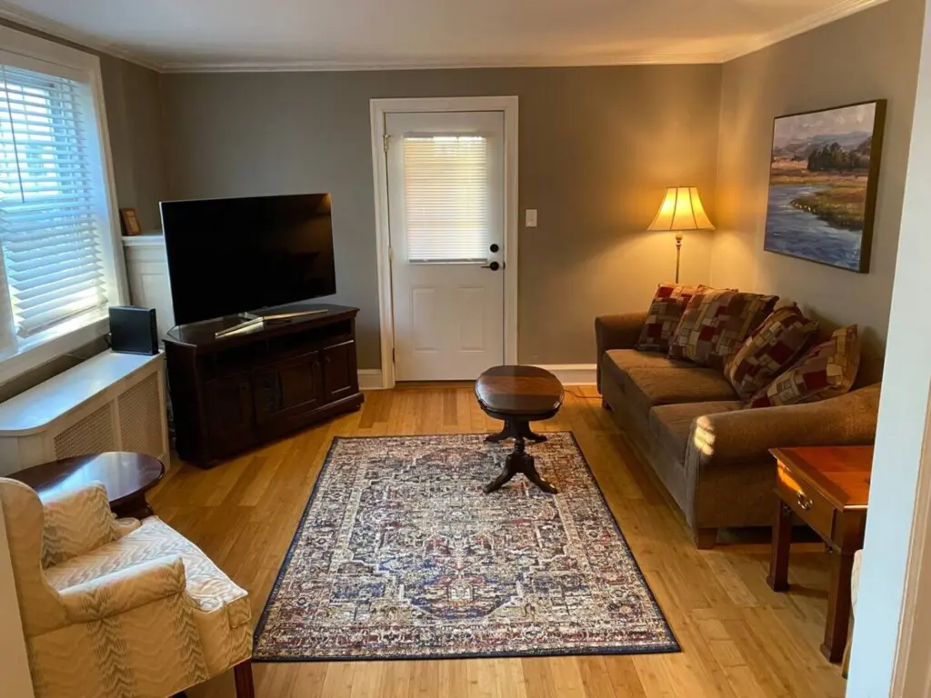 42120633 68bc 403e a8bf 3cf59fdb4d60