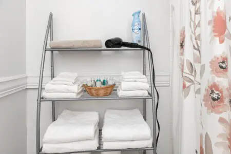 57348699 180d 4670 bdf9 b4fe8b1f6df3