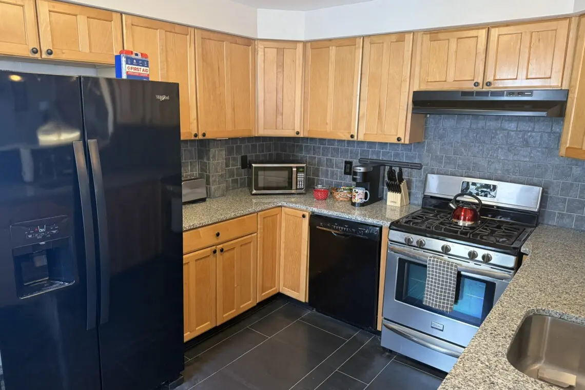 6eff1e91 eb6f 42db 9893 04e688eb779c