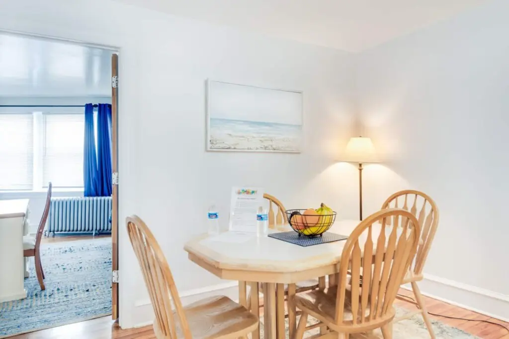 c764205e e555 4053 ad74 c420ff0de56e