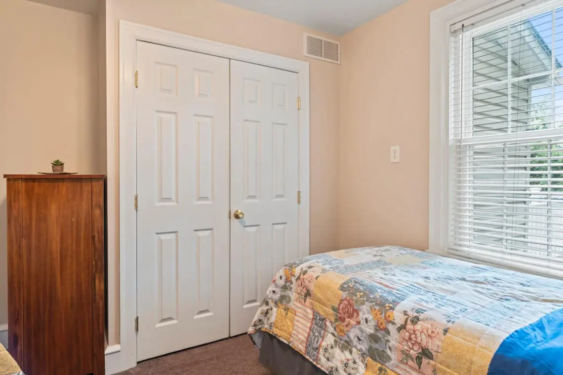 ff990d5c 146b 4a1f 9c8d 202687e417ec